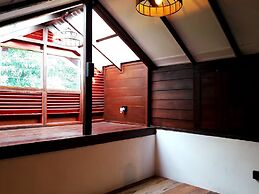 Bagas Zakariah Orchard Lodge