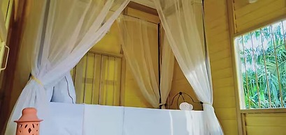 Bagas Zakariah Orchard Lodge