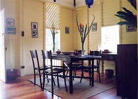 Bagas Zakariah Orchard Lodge