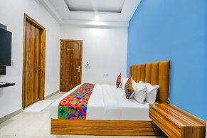 Fabhotel Radiant Blu