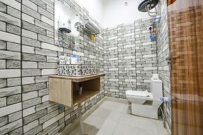 Fabhotel Radiant Blu