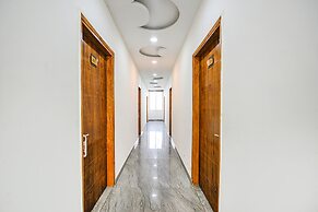 Fabhotel Radiant Blu