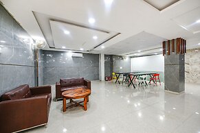 Fabhotel Radiant Blu