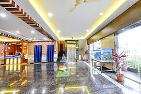 Fabhotel Galaxy Park