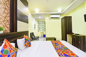 Fabhotel Galaxy Park