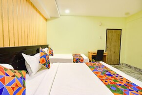 Fabhotel Galaxy Park