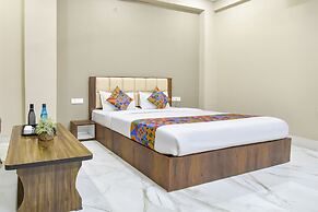 Fabhotel Lavish Palace