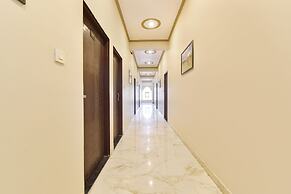 Fabhotel Lavish Palace