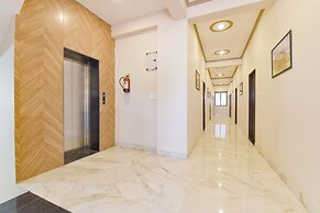 Fabhotel Lavish Palace