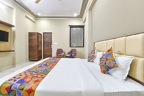 Fabhotel Lavish Palace