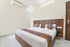 Fabhotel Lavish Palace