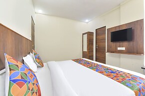 Fabhotel Lavish Palace