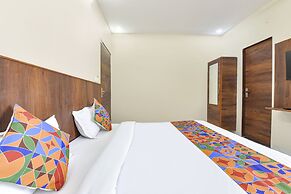 Fabhotel Lavish Palace