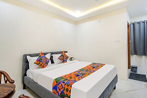Fabhotel Ssr Ikon Suites