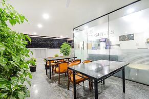 Fabhotel Ssr Ikon Suites