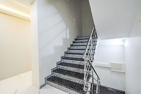 Fabhotel Ssr Ikon Suites