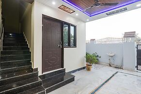 Fabexpress Awadh Inn