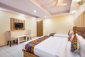 Fabhotel Sai Luxury Comforts