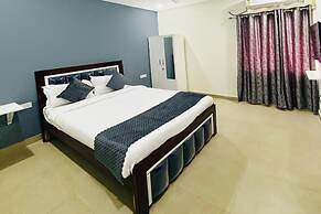 Fabhotel Maski Suites