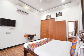 FabHotel VILLA DE BENARES