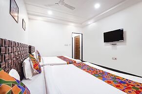 FabHotel VILLA DE BENARES