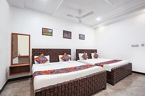 FabHotel VILLA DE BENARES