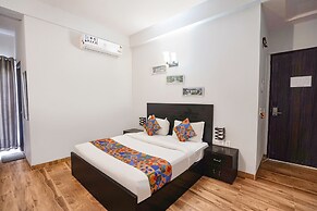 Fabhotel Vraj Inn