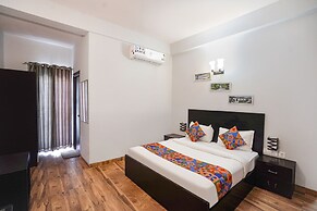 Fabhotel Vraj Inn