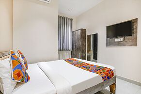 Fabexpress Royal Inn