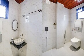 Fabexpress Royal Inn