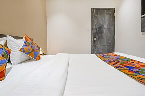 Fabexpress Royal Inn