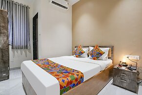 Fabexpress Royal Inn