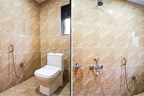 Fabhotel Majestic Inn