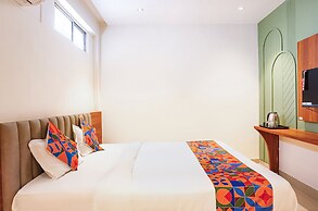 Fabhotel Majestic Inn