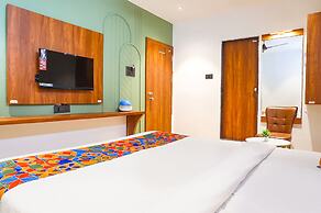 Fabhotel Majestic Inn