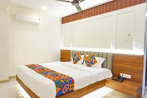 Fabhotel Majestic Inn