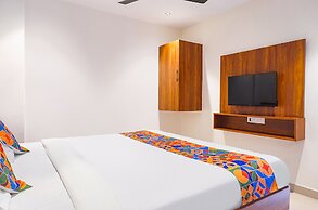 Fabhotel Majestic Inn