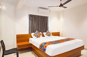 Fabhotel Majestic Inn