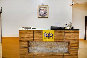 Fabhotel Rivlet Premium