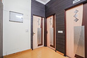 Fabhotel Rivlet Premium