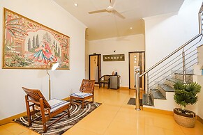 Fabhotel Rivlet Premium