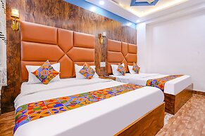 Fabhotel Limras Palace