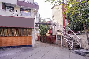 Fabhotel Limras Palace