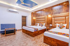 Fabhotel Limras Palace