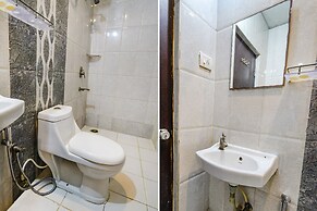 Fabhotel Tals Hitech