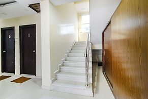 Fabhotel Tals Hitech