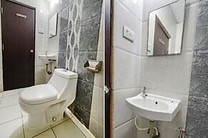 Fabhotel Tals Hitech