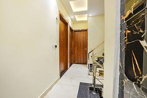 Fabhotel Dm Residency