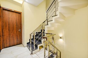 Fabhotel Dm Residency