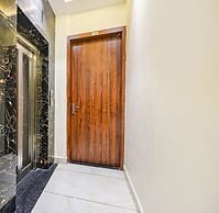 Fabhotel Dm Residency